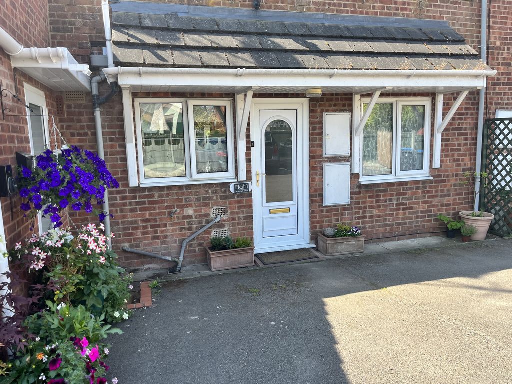 2 bed flat for sale in High Street, BidfordOnAvon, Alcester B50 Zoopla