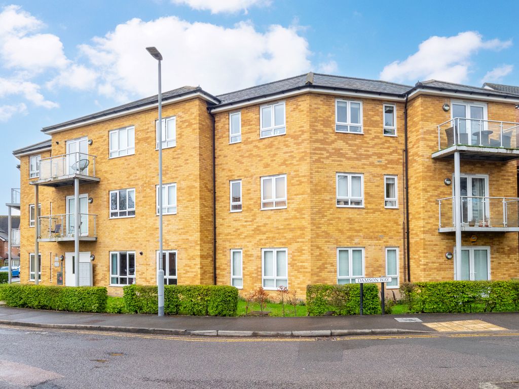 2 bed flat for sale in Diamond Jubilee Way, Carshalton SM5 Zoopla