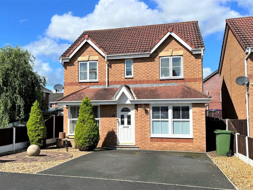 4 bed detached house for sale in Watermans Walk, Carleton Grange