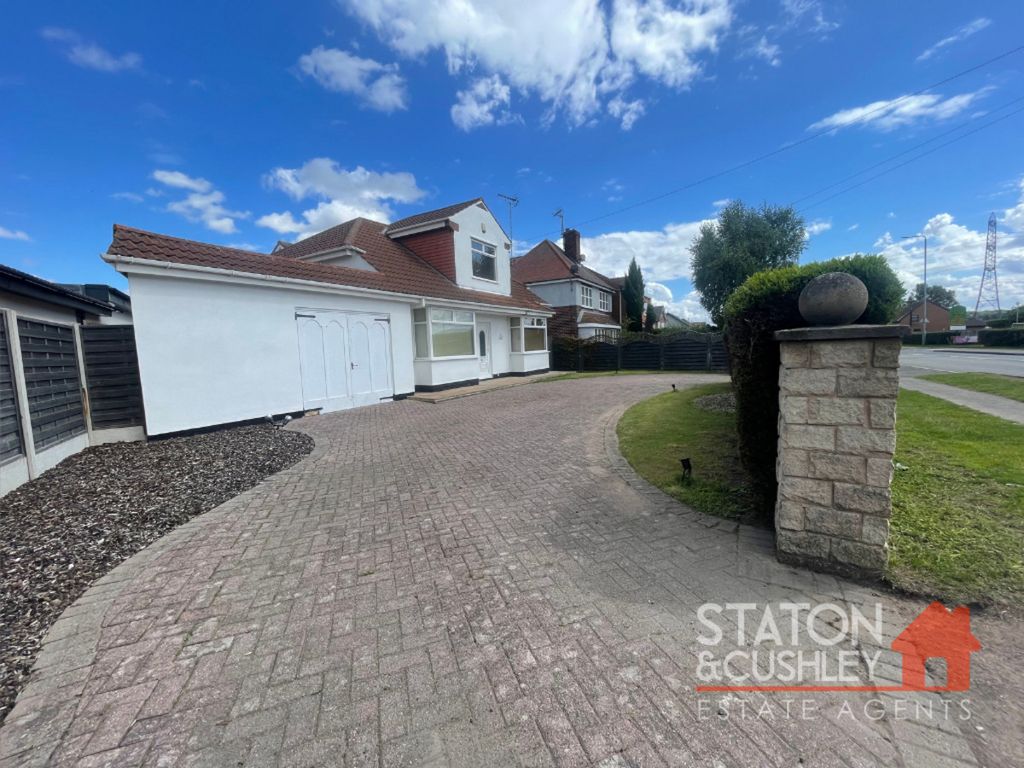 5 bed detached house for sale in Rufford Road, Edwinstowe NG21, £