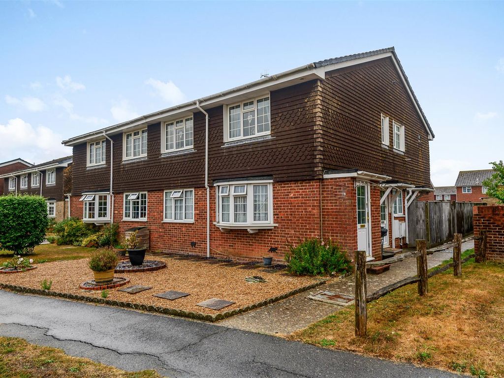 2 bed for sale in Anglesey Avenue, Hailsham BN27 Zoopla