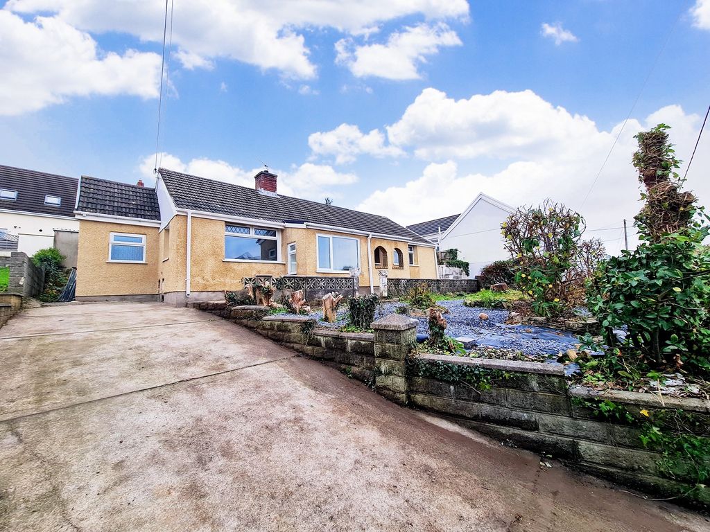 4 bed detached bungalow for sale in Goppa Road, Pontarddulais, Swansea