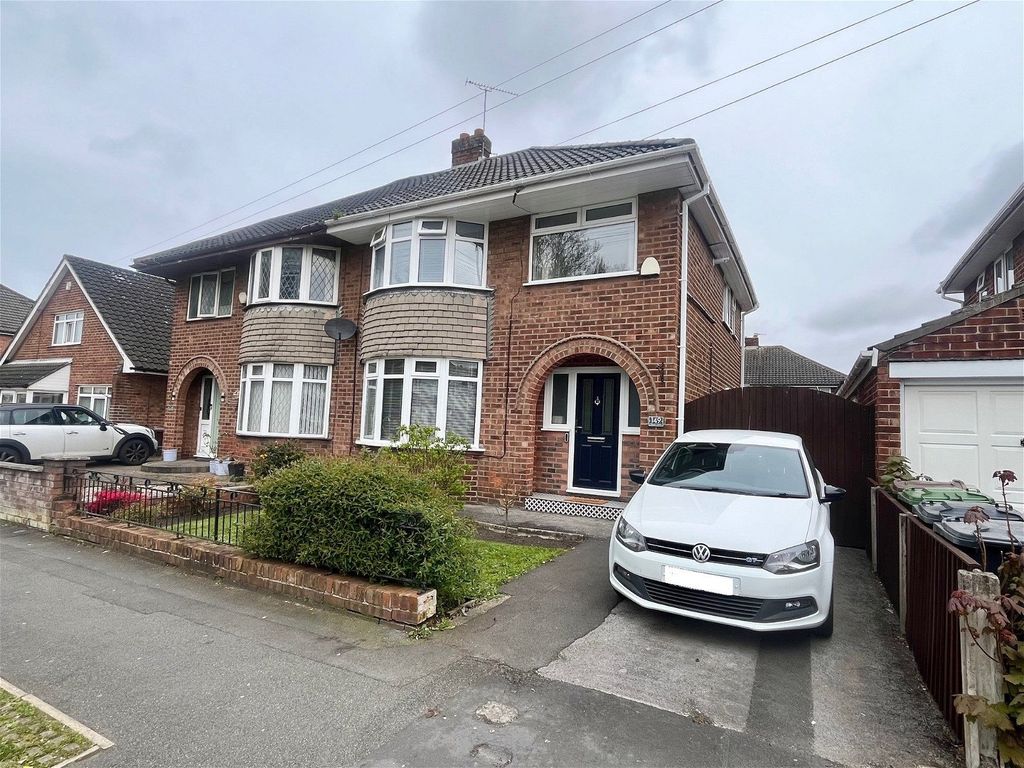 3 bed semidetached house for sale in Deyes Lane, Maghull, Liverpool
