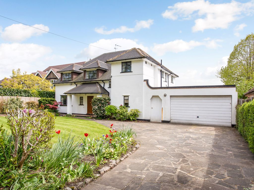 5 bed detached house for sale in Cunningham Hill Road, St. Albans AL1