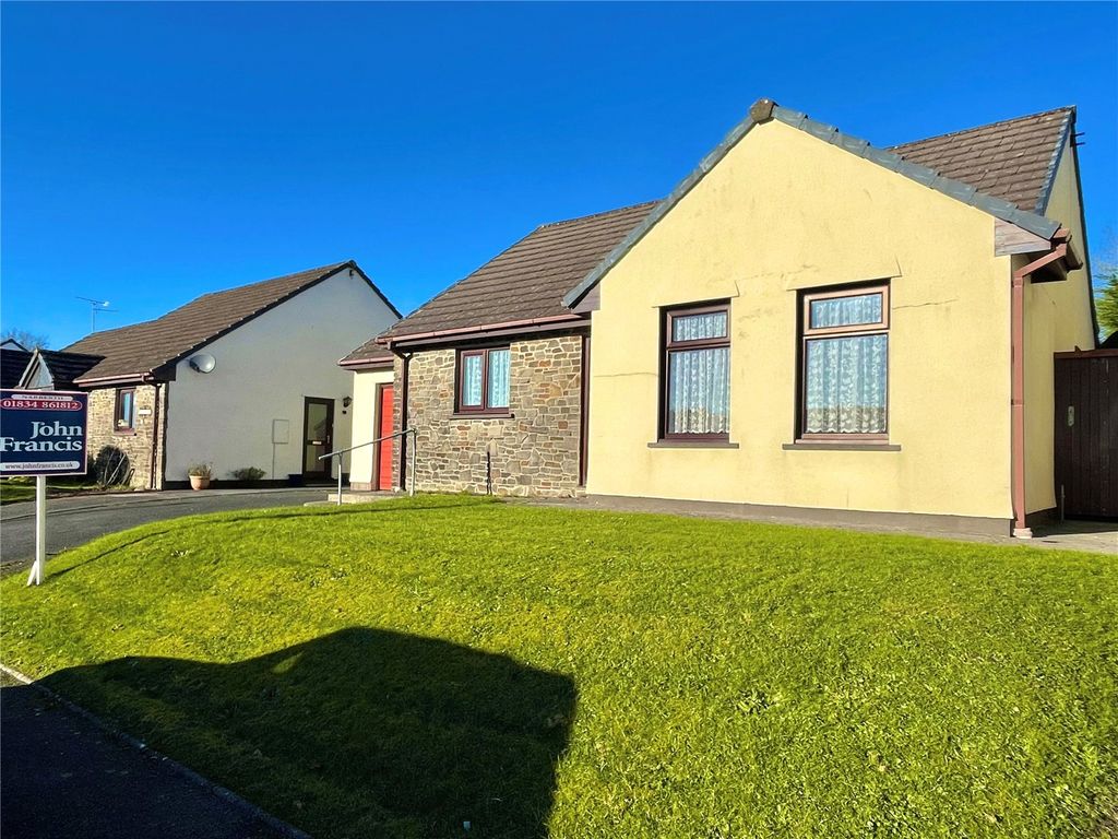 2 bed bungalow for sale in Picton Close, Templeton, Narberth