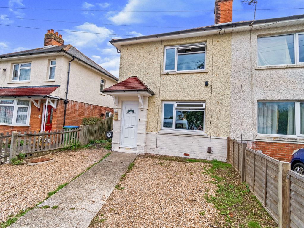 3 bed semidetached house for sale in Larch Road, Southampton SO16 Zoopla