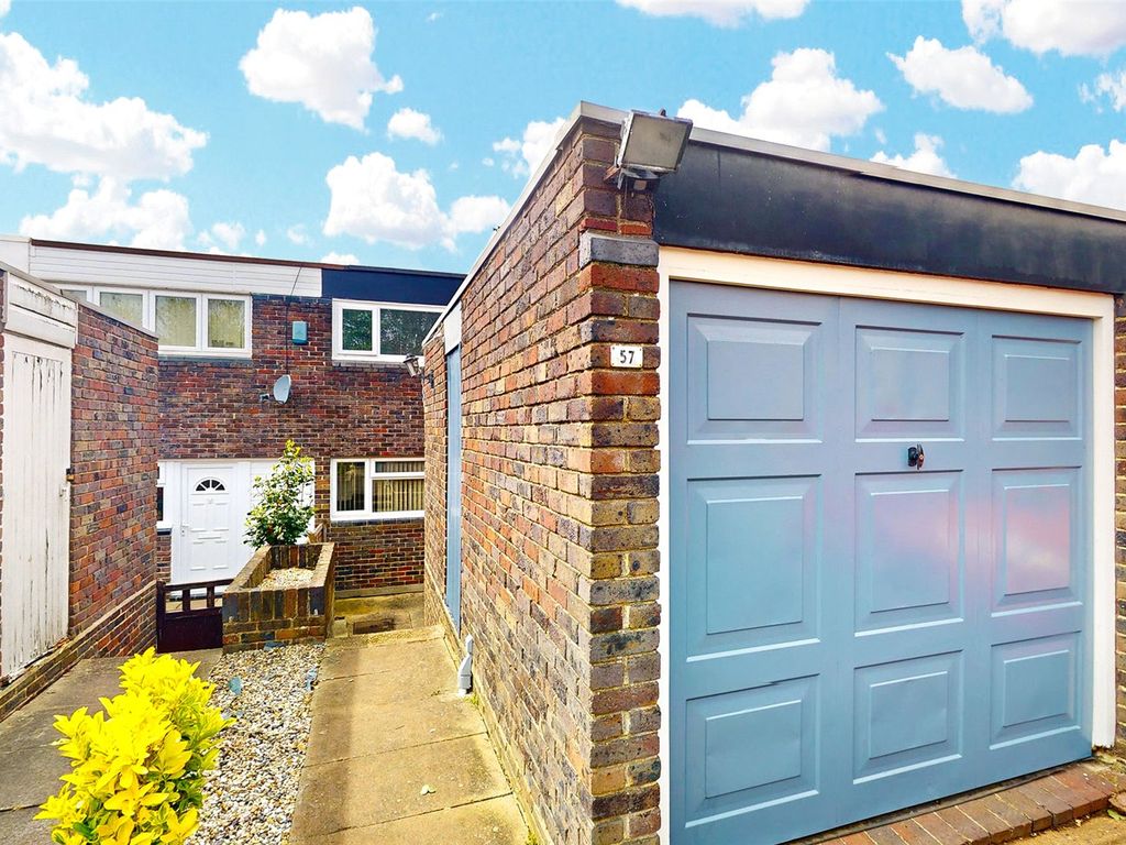 2 bed terraced house for sale in Wickham Place, Woodlands, Basildon