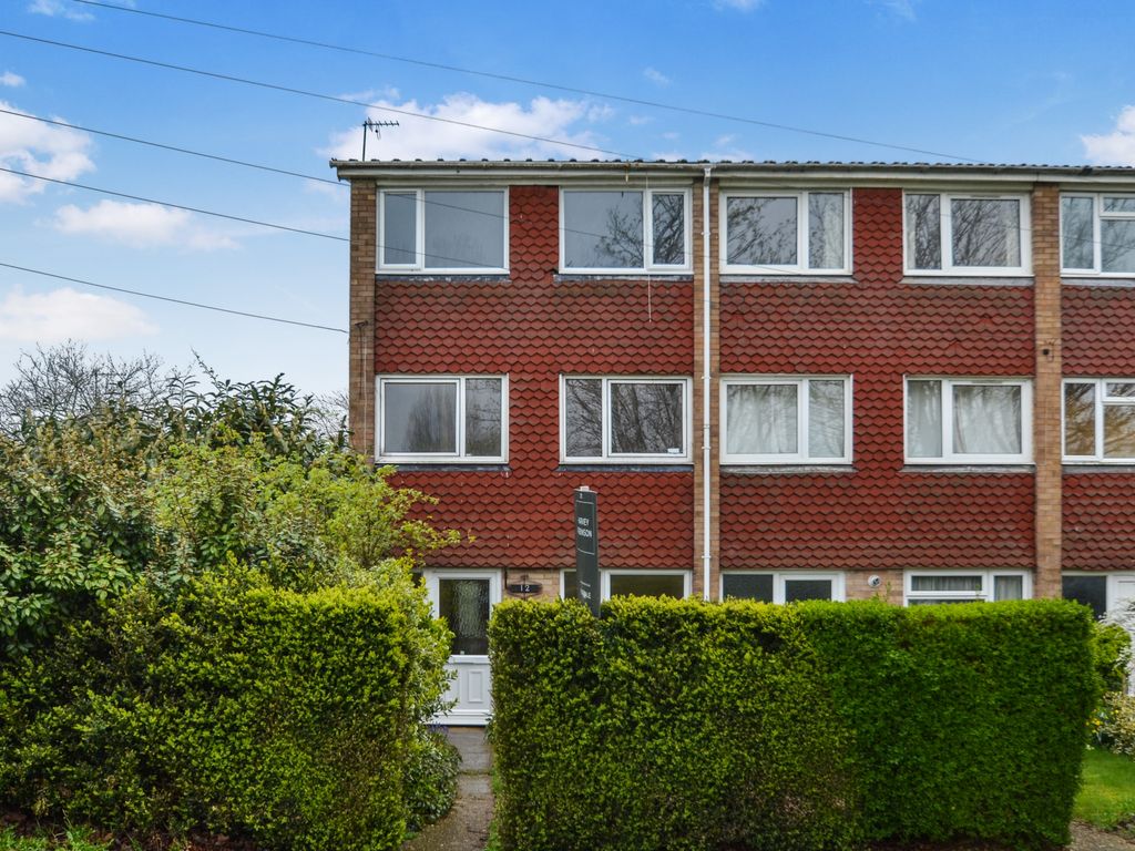 4 bed town house for sale in Longsands Road, St. Neots PE19, £225,000 Zoopla