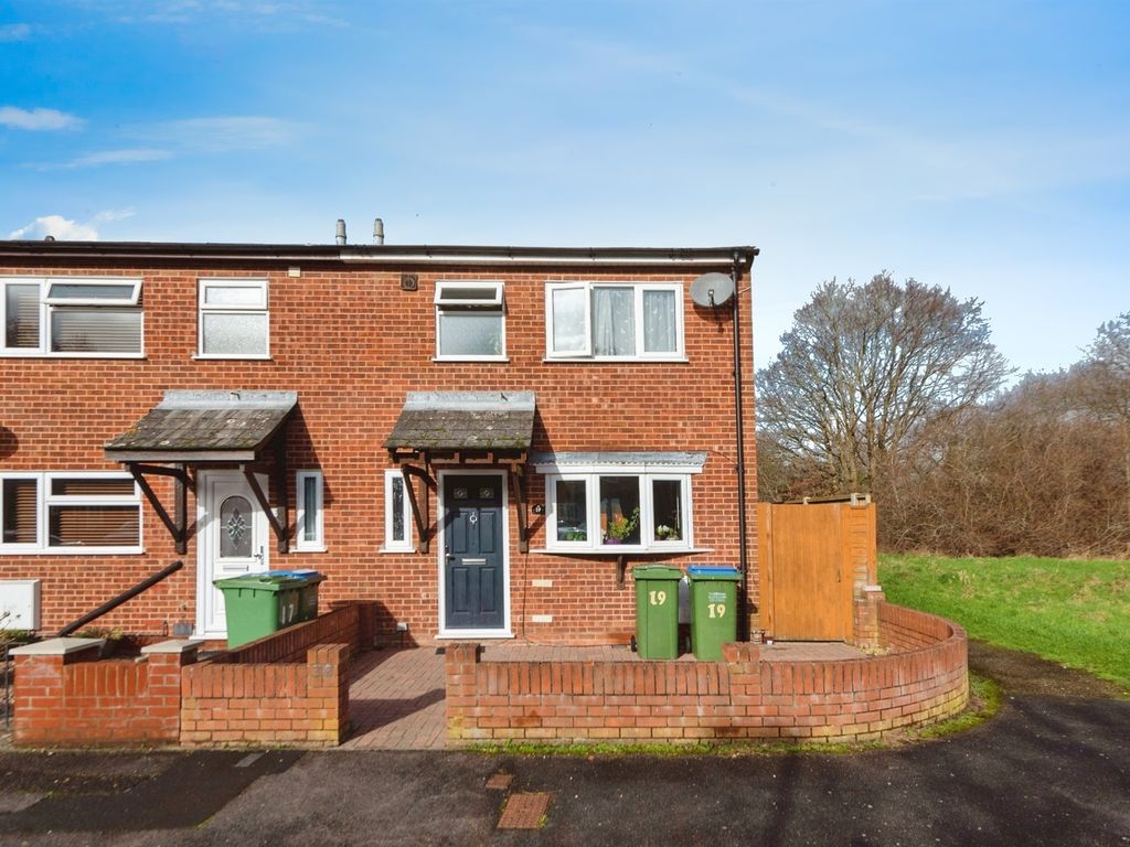 3 bed end terrace house for sale in Jubilee Court, Fareham PO14, £325,000 Zoopla
