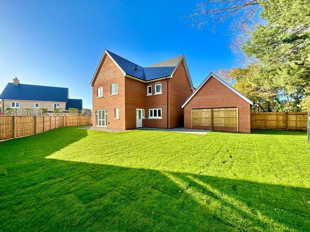 New home, 4 bed detached house for sale in Mytchett Road, Mytchett