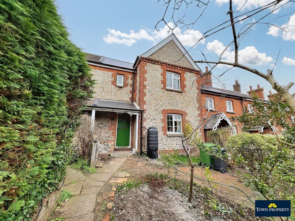 2 bed cottage for sale in Beachy Head Road, Eastbourne BN20 Zoopla