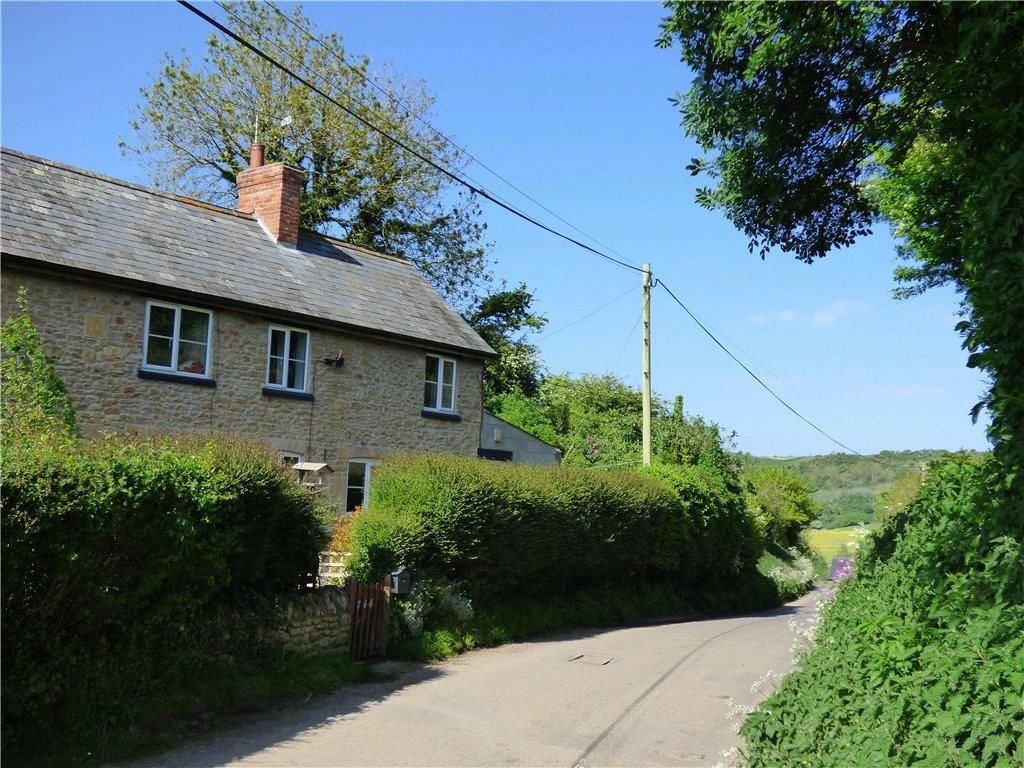 3 bed semidetached house to rent in Cottages, Corton Denham