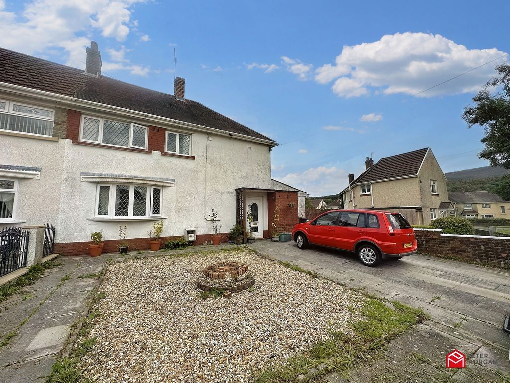 3 bed semidetached house for sale in Morfa Glas, Glynneath, Neath