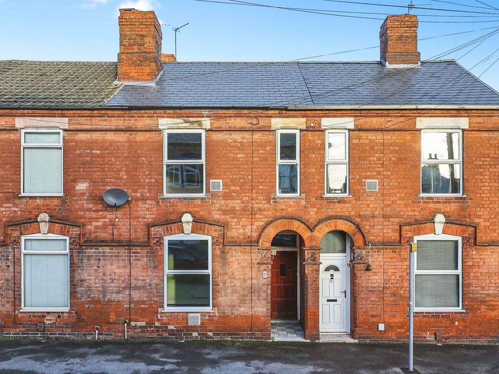 2 bed terraced house for sale in Stamford Street, Ilkeston DE7, £90,000