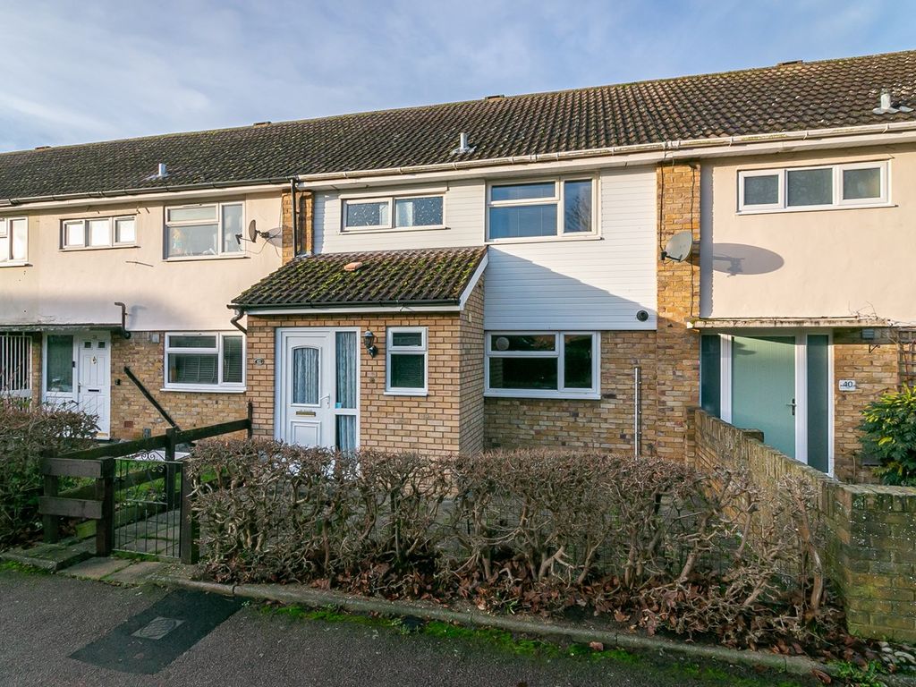 3 bed terraced house for sale in Ellice, Letchworth Garden City SG6, £