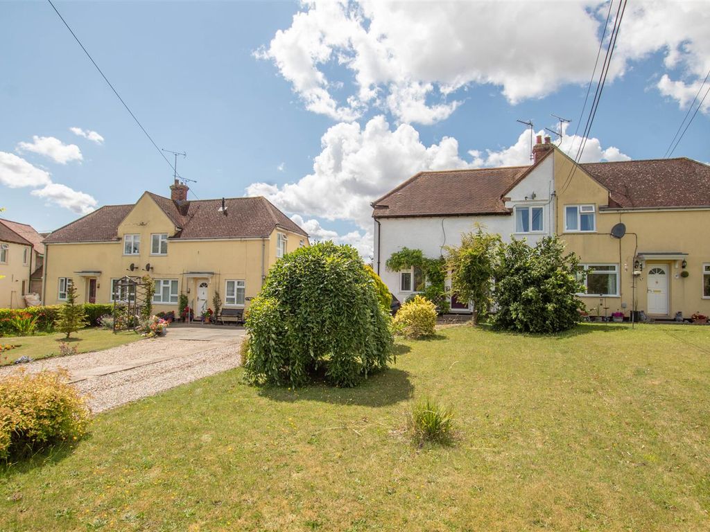 3 bed semidetached house for sale in School Road, Kedington, Haverhill