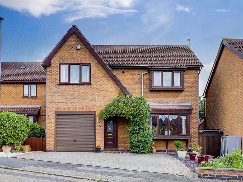 4 bed detached house for sale in Ashington Drive, Arnold