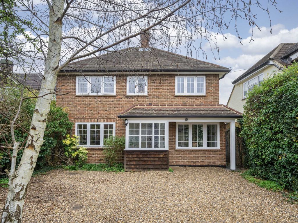 4 bed detached house for sale in Queensway, SunburyOnThames TW16, £