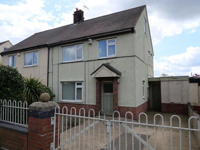 3 bed semidetached house to rent in Bevanlee Road, Eston
