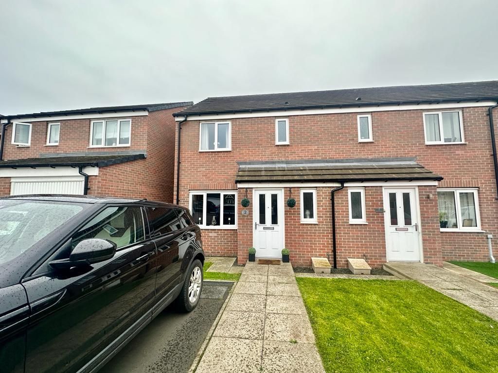 3 bed semidetached house for sale in Blackcap Close, HettonLeHole