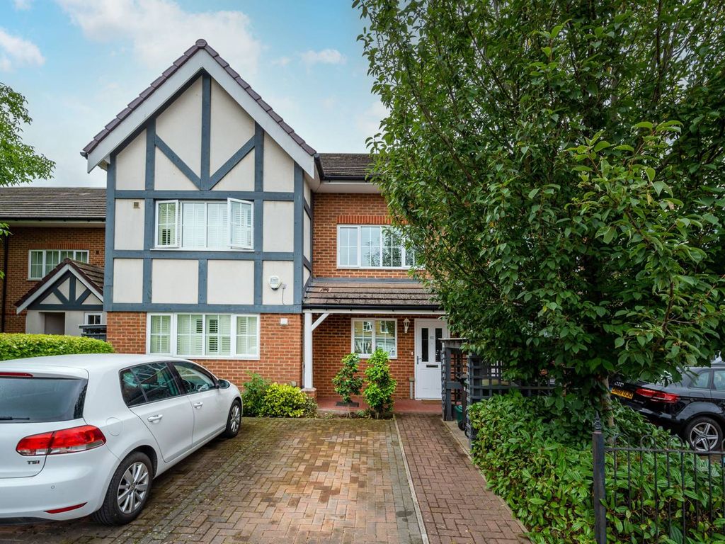 3 bed terraced house for sale in Cuddington Avenue, Worcester Park KT4