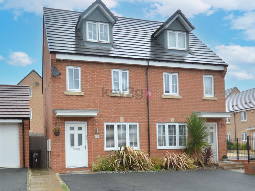 3 bed semidetached house for sale in Admiral Close, Mosborough