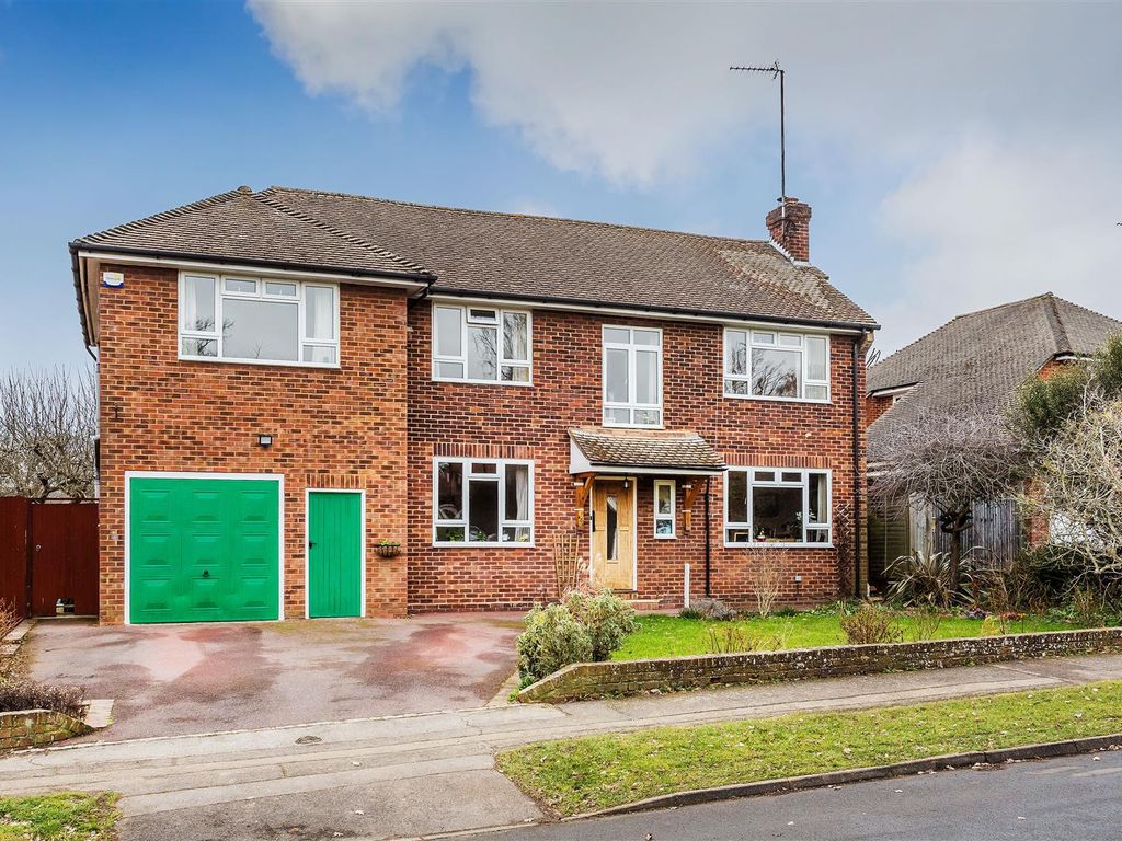 5 bed detached house for sale in Comforts Farm Avenue, Hurst Green