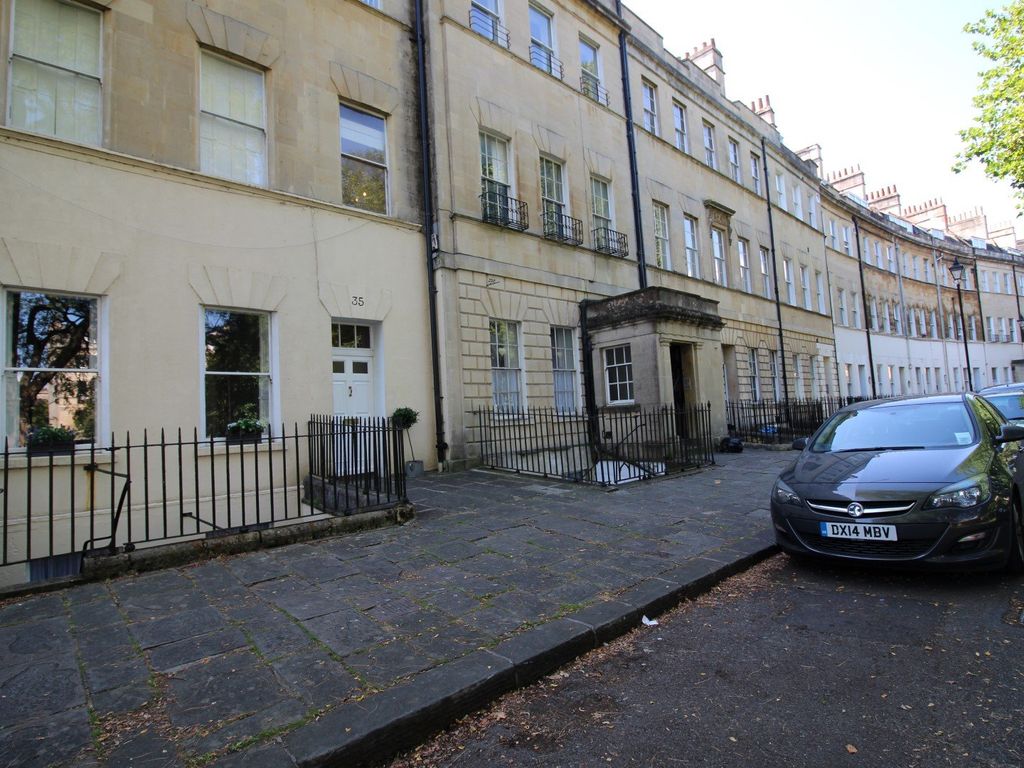 Studio to rent in Grosvenor Place, Larkhall, Bath BA1, £1,050 pcm Zoopla