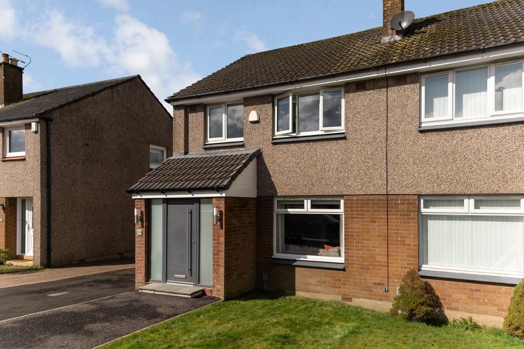 3 bed semidetached house for sale in Meadowburn, Glasgow