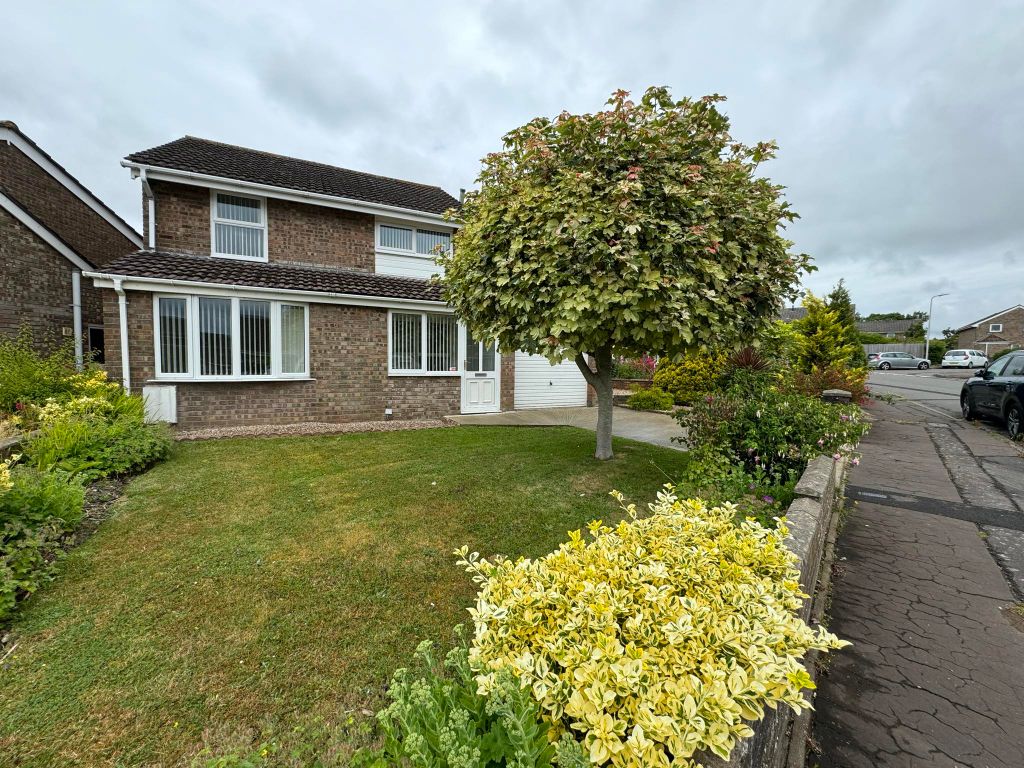 3 bed detached house to rent in Cardigan Crescent, Boverton CF61, £