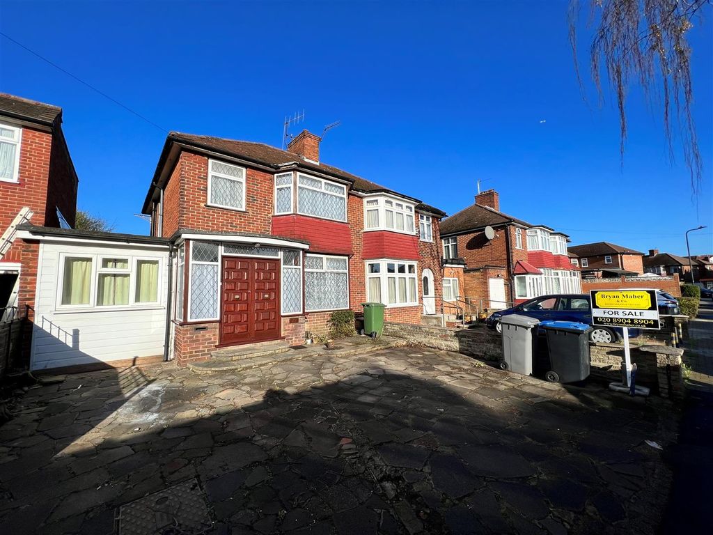 Tintern Avenue, London NW9  