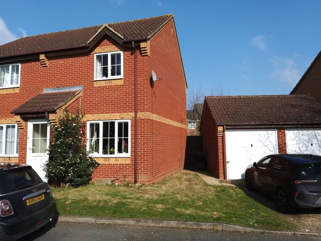 2 bed semidetached house for sale in Buttercup Way, Norwich NR5, £