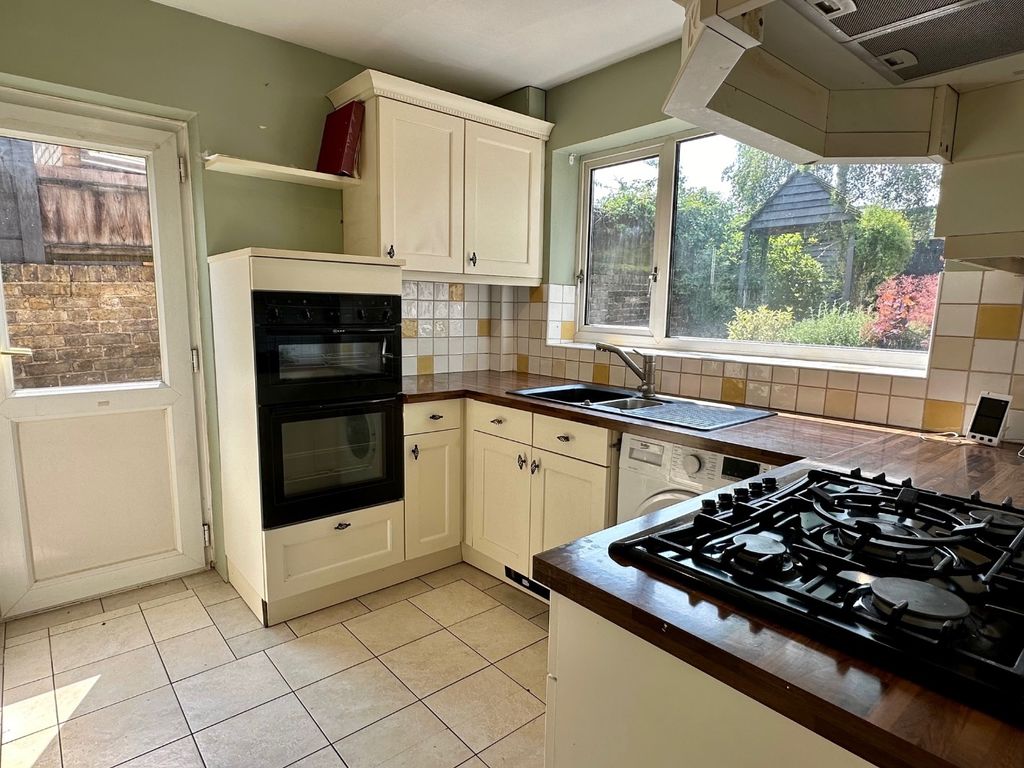 3 bed semidetached house to rent in Otford Close, Bexley DA5 Zoopla
