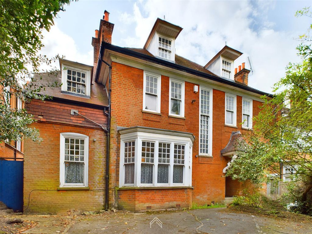 7 bed property for sale in Peterborough Road, HarrowOnTheHill