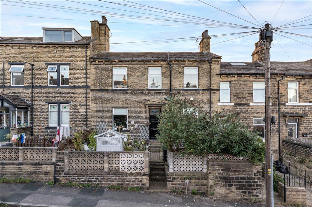 3 bed terraced house for sale in Melbourne Street, Shipley, West