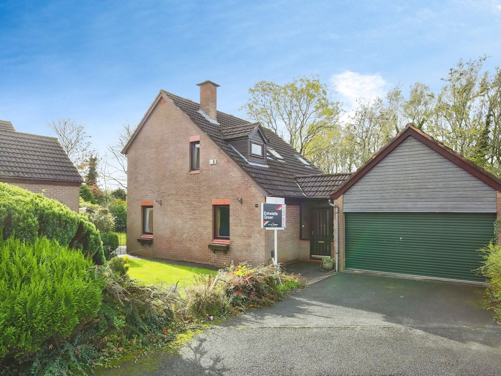 4 bed detached house for sale in Rowan Croft, ClaytonLeWoods, Chorley, Lancashire PR6, £