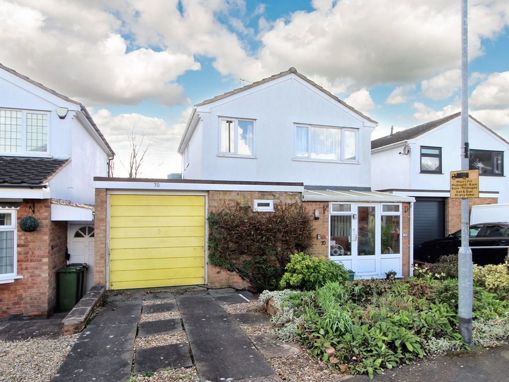 3 bed detached house for sale in Sonning Way, Glen Parva, Leicester LE2