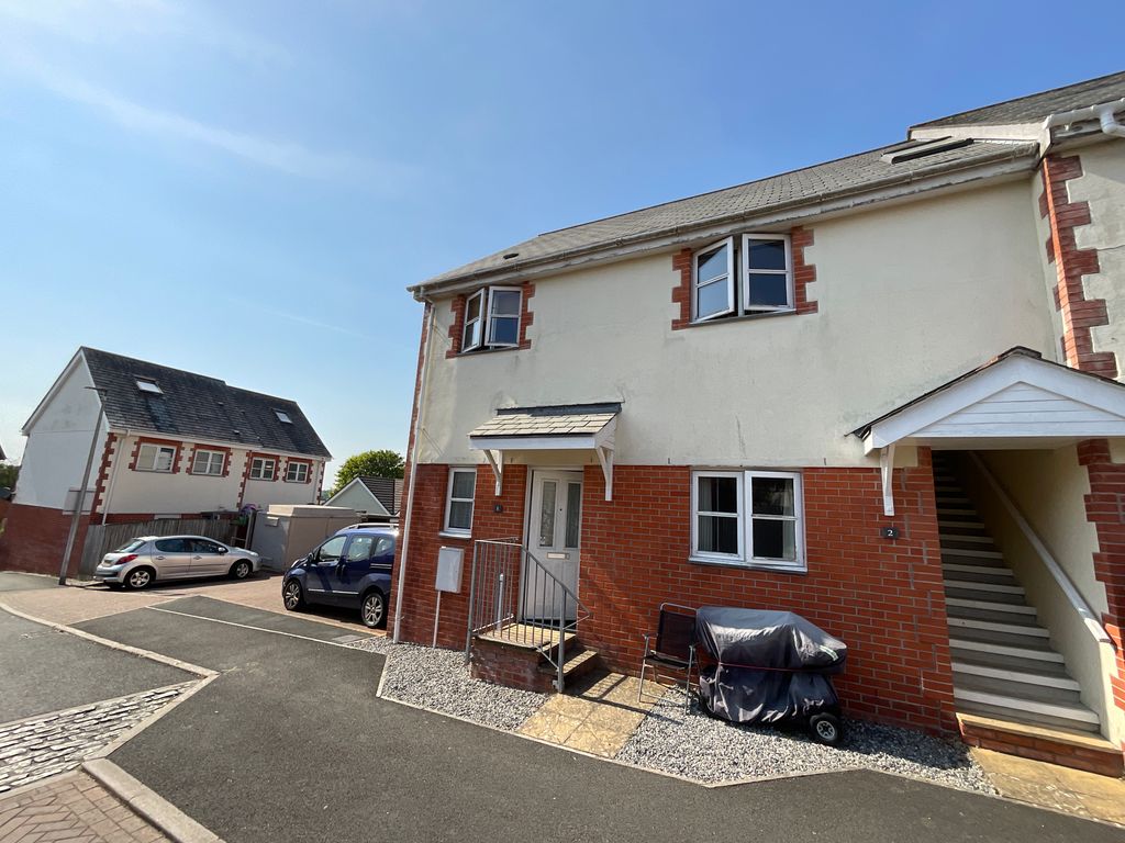 2 bed flat to rent in The Mowhay, Holsworthy, Devon EX22, £735 pcm Zoopla