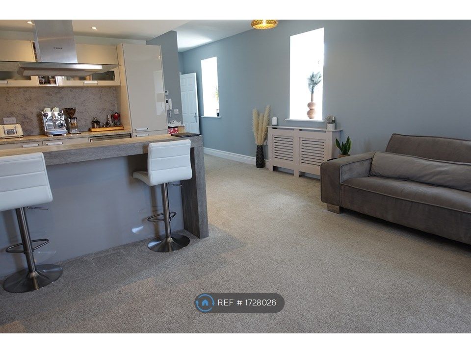 2 bed flat to rent in Rhodfa Tegid, St. Asaph LL17 Zoopla