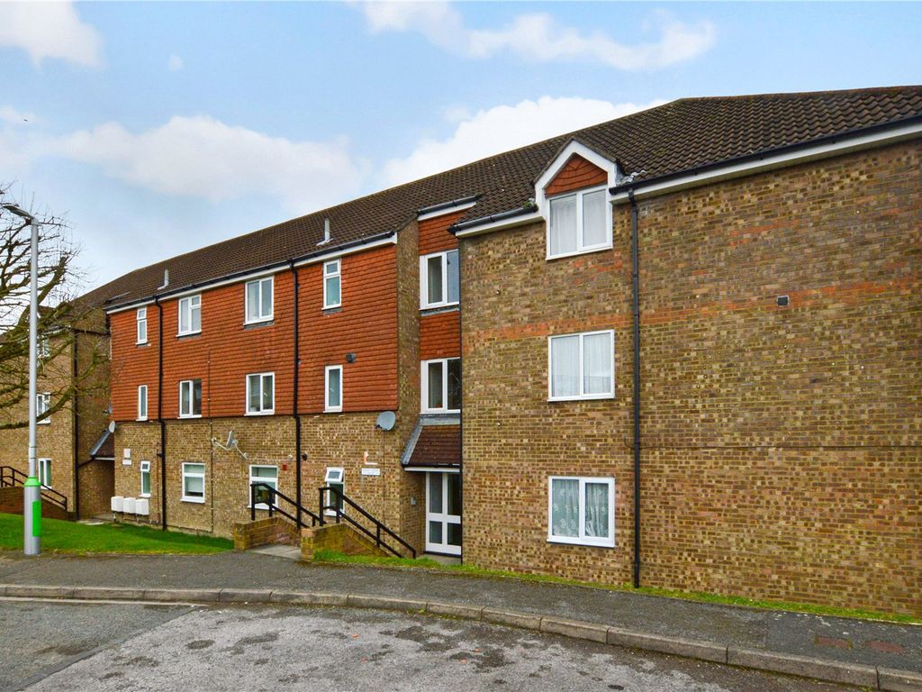 1 bed flat for sale in Abbey Mews, Lowther Road, Dunstable