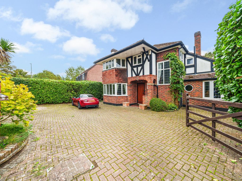 3 bed detached house for sale in Turnoak Avenue, Hook Heath, Woking GU22, £900,000 Zoopla