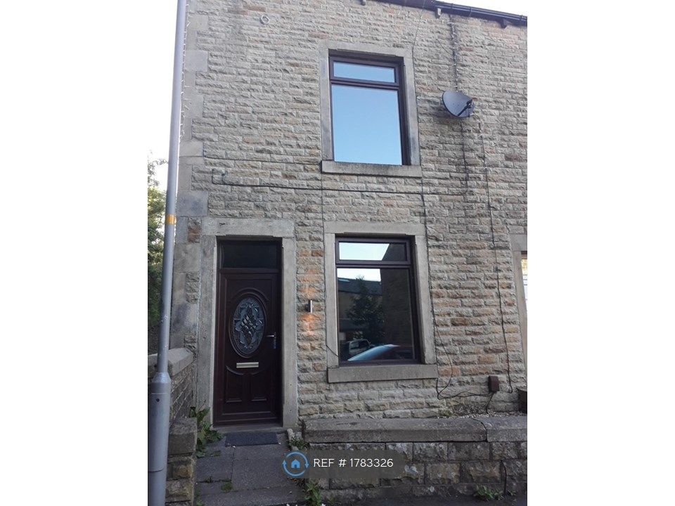 2 bed terraced house to rent in Elm Street, Rawtenstall, Rossendale BB4
