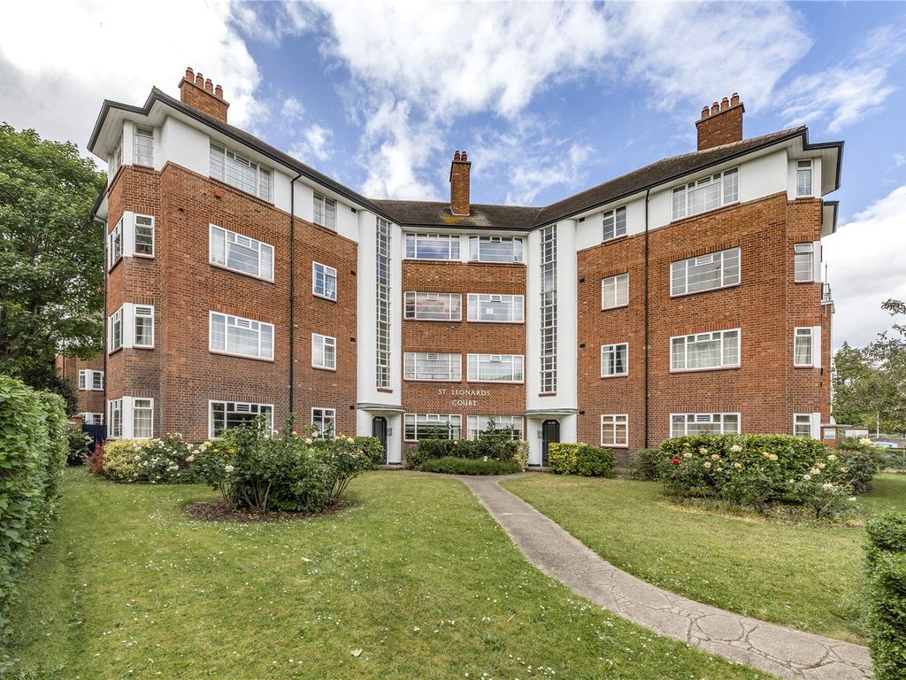 St. Leonards Road, London SW14  