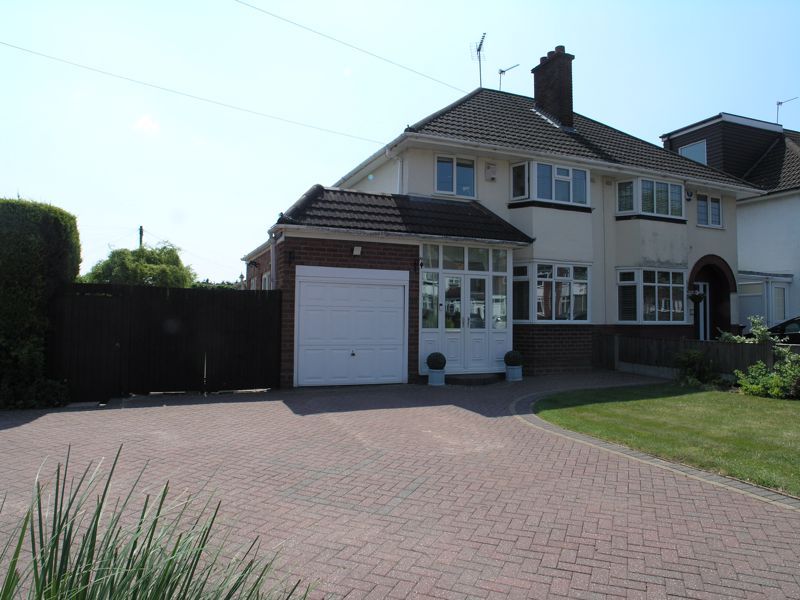 3 Bed Semi Detached House For Sale In Shenstone Valley Road Halesowen