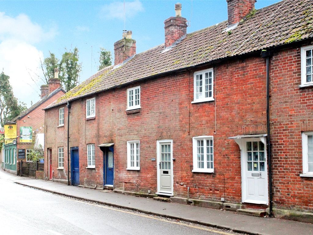 2 bed terraced house for sale in Southgate, Potterne Road, Devizes