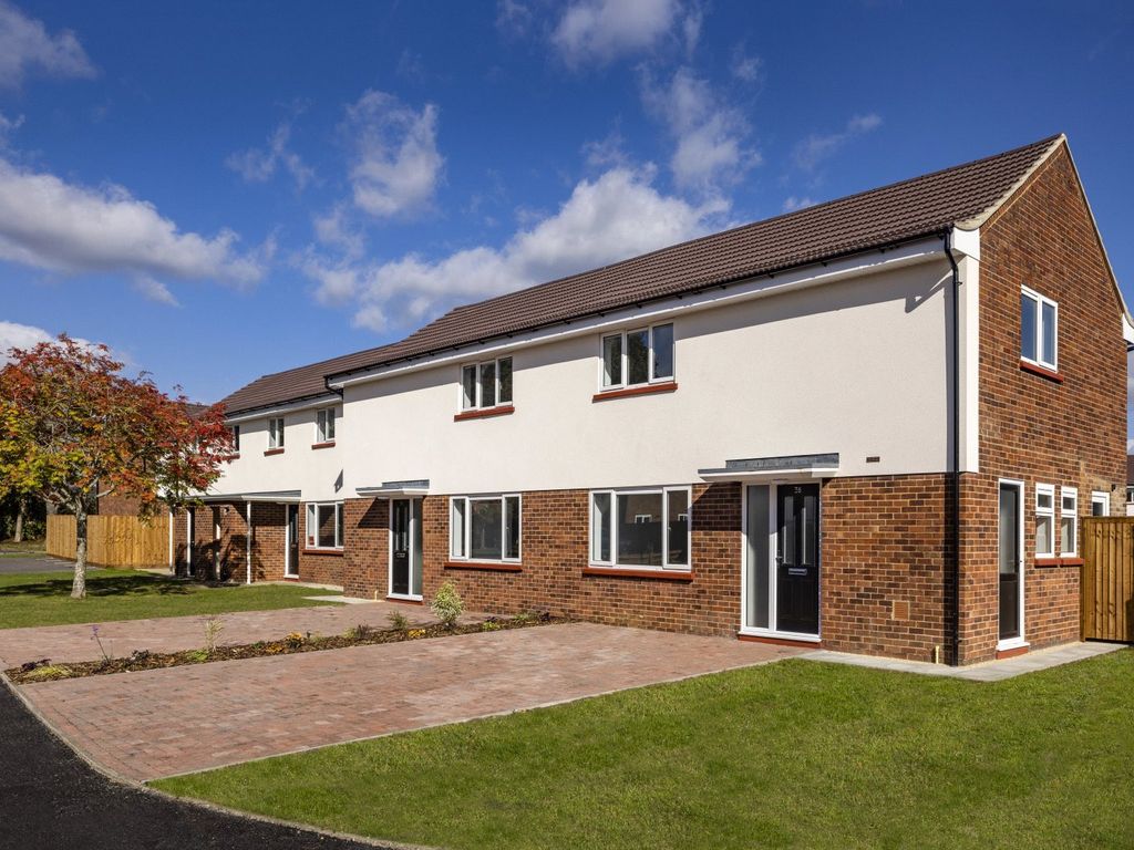 2 bed terraced house for sale in Spey Road, Abingdon, Oxfordshire OX13 Zoopla