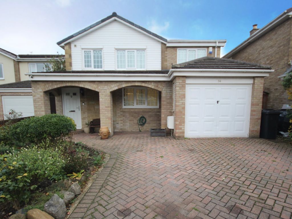 5 bed detached house for sale in Clevegate, Nunthorpe, Middlesbrough