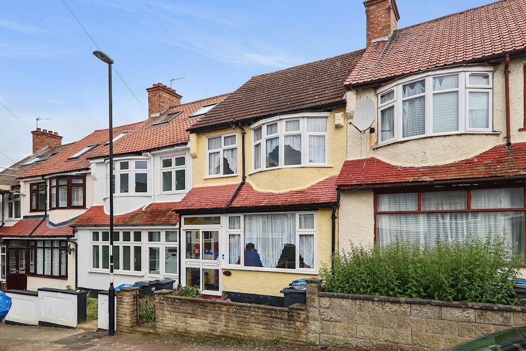 3 bed terraced house for sale in Parry Road, South Norwood, London