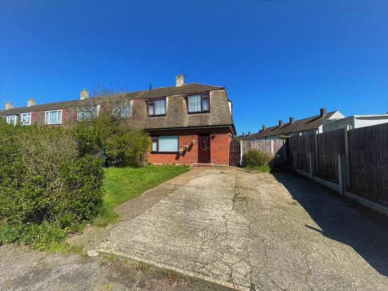 3 bed end terrace house for sale in Broxburn Drive, South Ockendon RM15