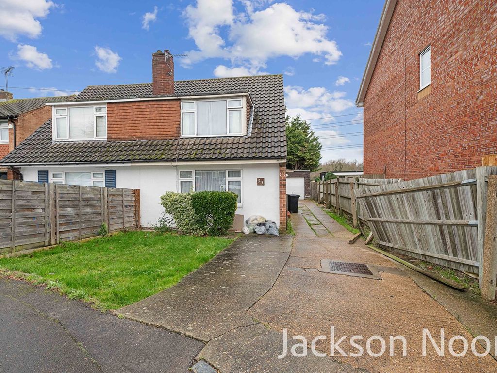 3 bed semidetached house for sale in Iris Road, Ewell KT19, £440,000